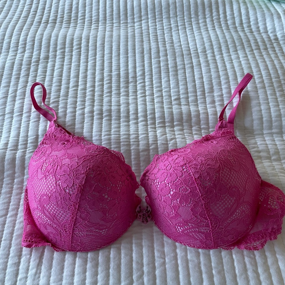 Victoria Secret push up bra,pink lace,34C